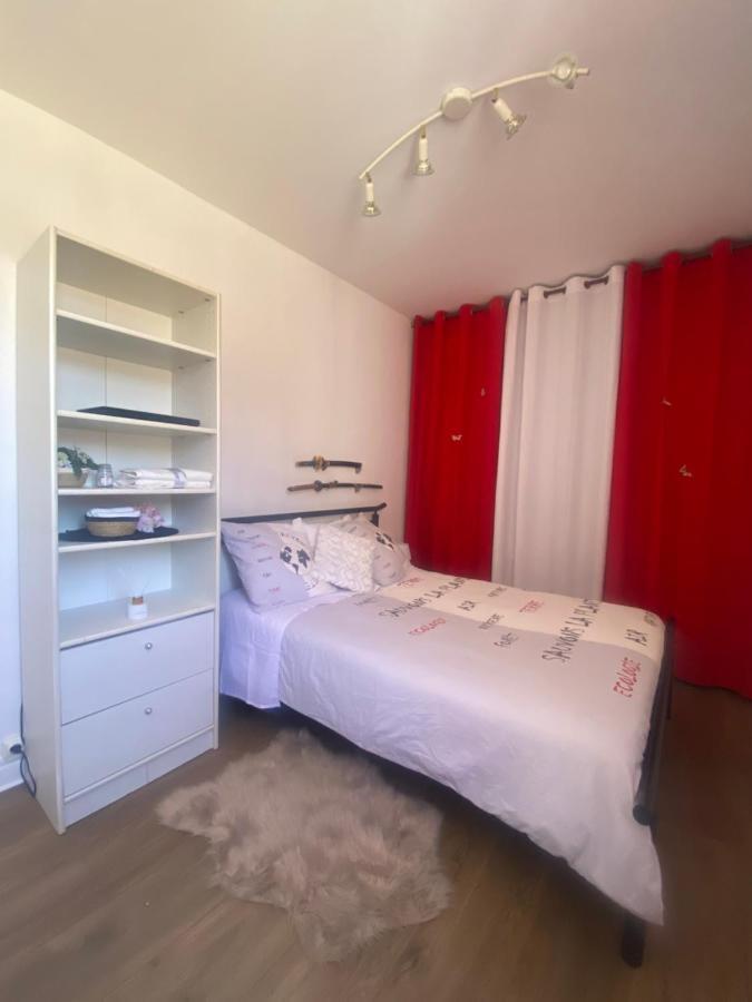 Salle Calme Либорн Екстериор снимка