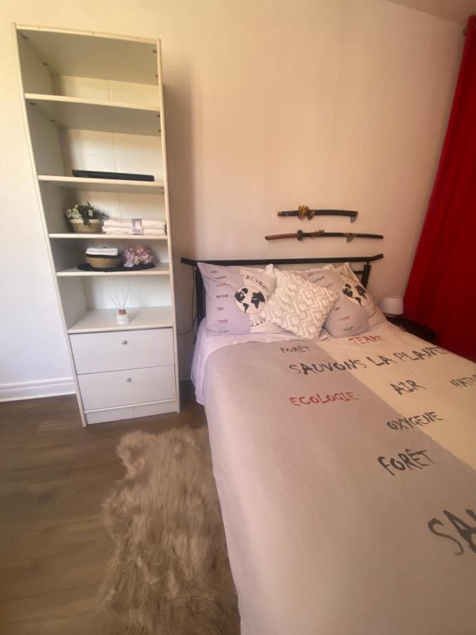 Salle Calme Либорн Екстериор снимка