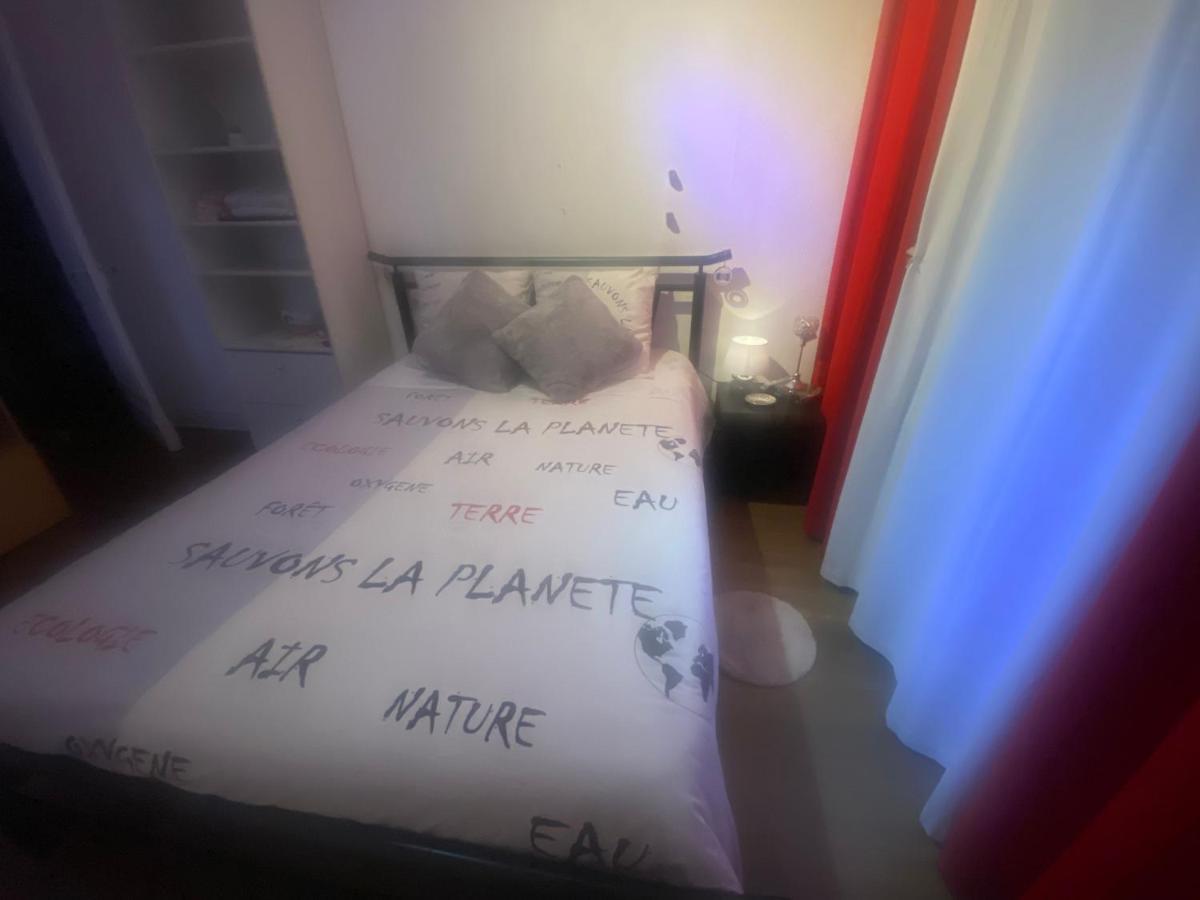 Salle Calme Либорн Екстериор снимка